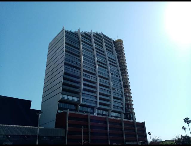 2 BEDROOM APARTMENT TO LET IN POINT WATERFRONT